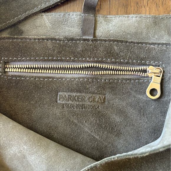 Parker Clay Mimi suede shoulder bag - Picture 4 of 6